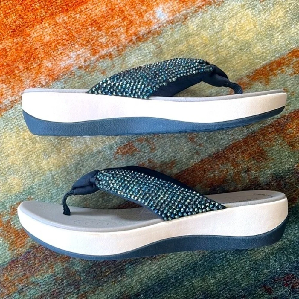 Brand Clarks Cloudsteppers Thong Sandals Custom Blue w/ Beaded Crystals Sparkly